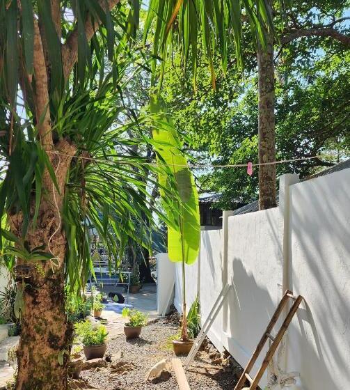 فندق Easy Life Koh Chang