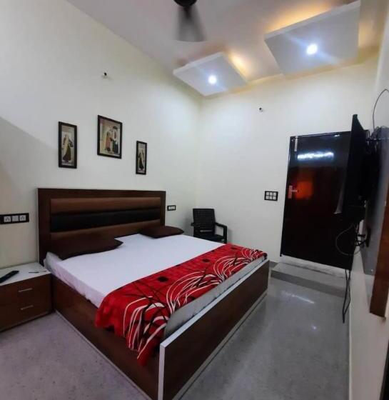 ホテル Goroomgo Tapovan Residency Haridwar   Excellent Service Recommended