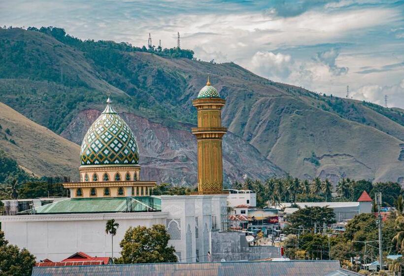 هتل Horison Sentani