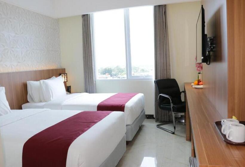 هتل Horison Sentani