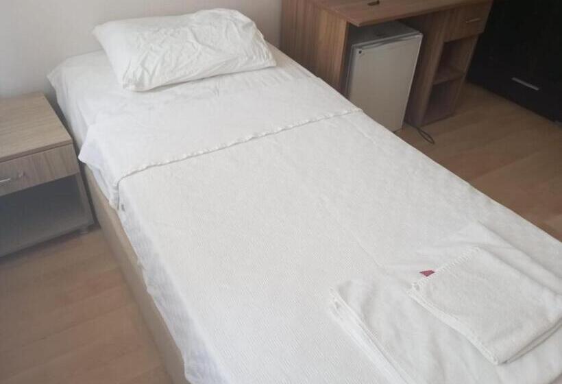 فندق Kalanora Resort