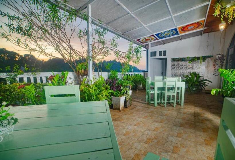 בית מלון כפרי King Ray By Tbs