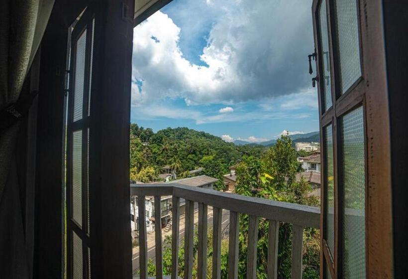 בית מלון כפרי King Ray By Tbs