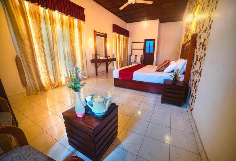 בית מלון כפרי King Ray By Tbs