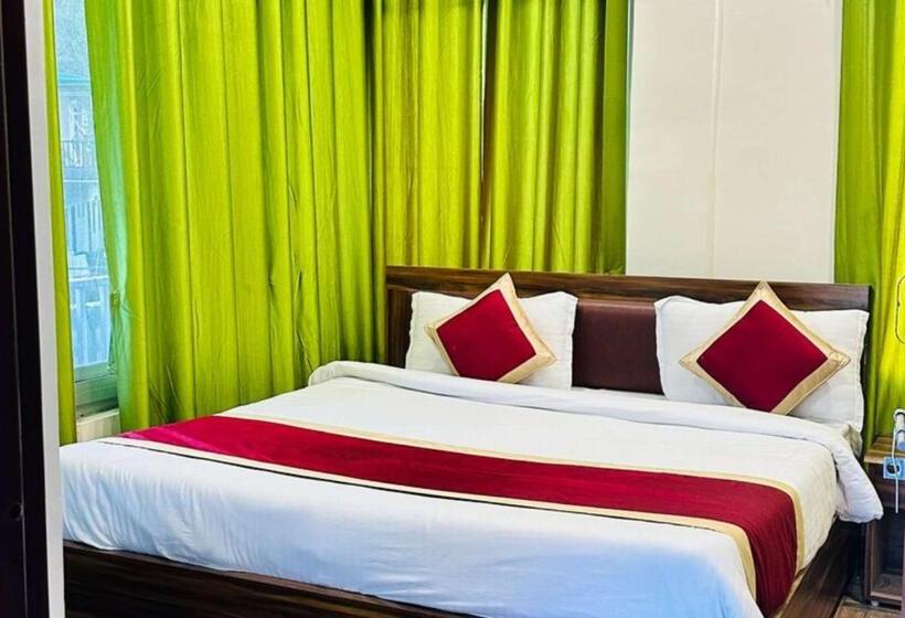 ホテル Goroomgo La Hilla Vista Mussoorie A Luxury Collection