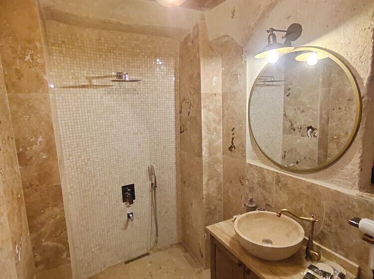 酒店 Library Cave House