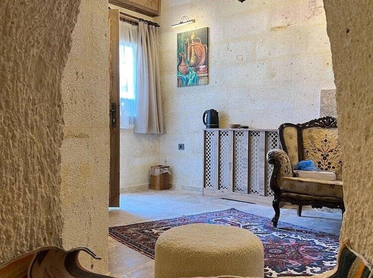 酒店 Library Cave House