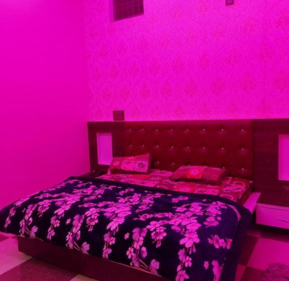 酒店 Noor Palace Restaurant And Room