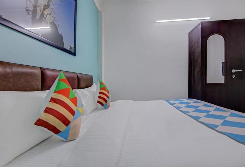 Hotel O Kd Plaza Saket Residency Near Saket Metro Station