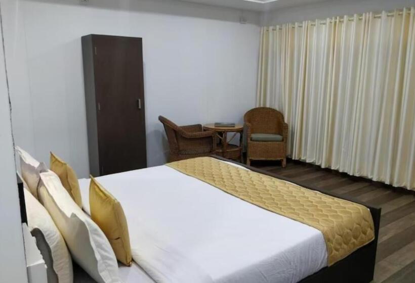 Payal Mall Road Nainital   Lake View Hotel   Prime Location With Spacious Room Quality   Best Seller