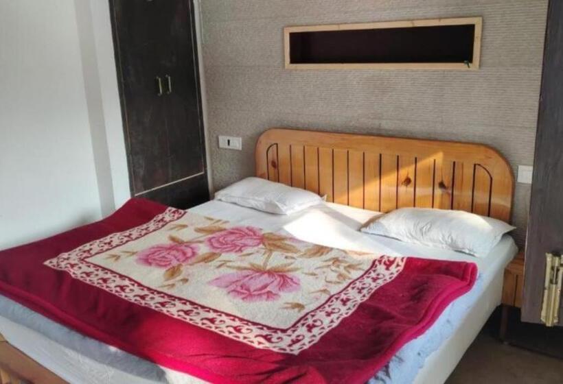 Payal Mall Road Nainital   Lake View Hotel   Prime Location With Spacious Room Quality   Best Seller