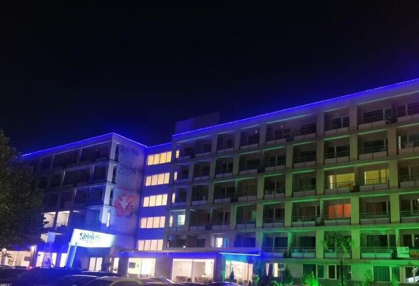 호텔 Spring Holiday Resort