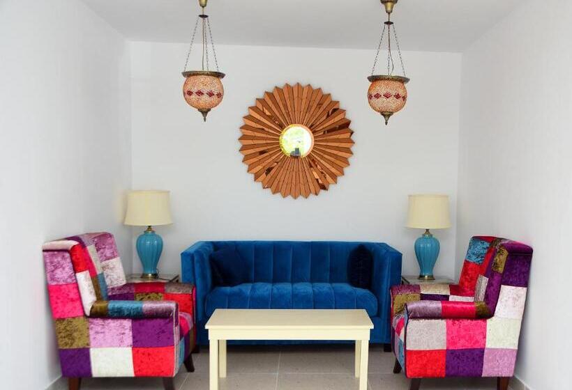 호텔 Spring Holiday Resort