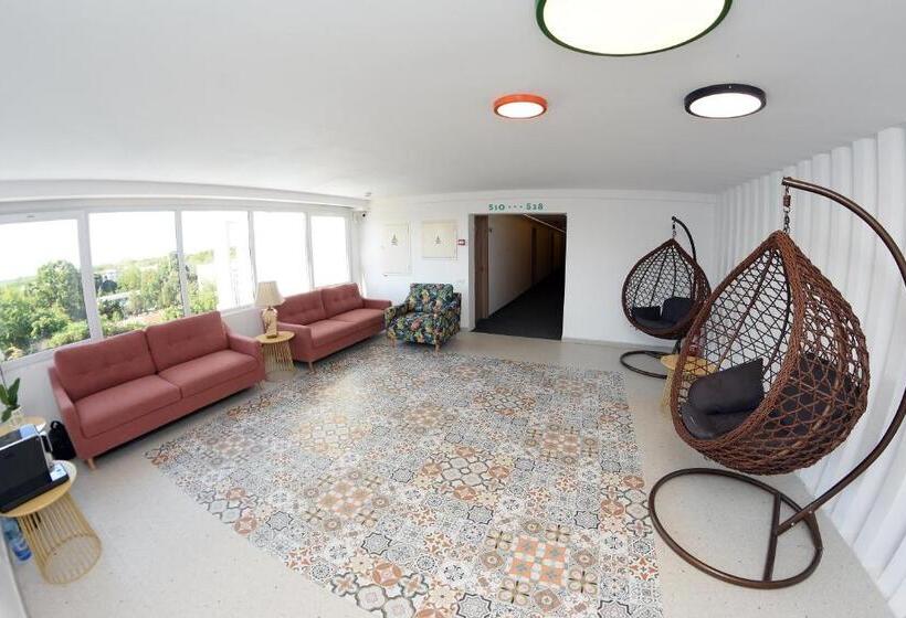 호텔 Spring Holiday Resort