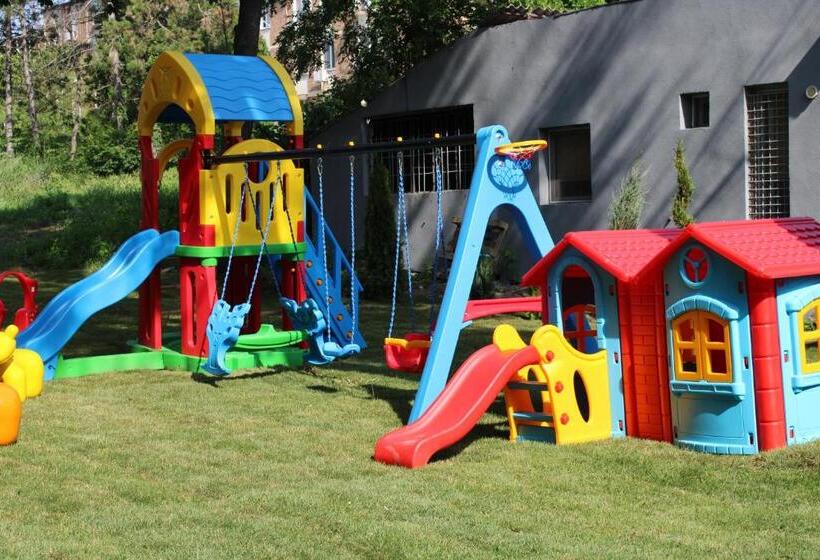 호텔 Spring Holiday Resort