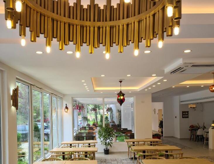 호텔 Spring Holiday Resort