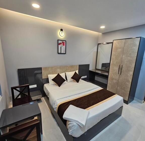 Отель Thaal Residency Cheruvathur Hala Groups