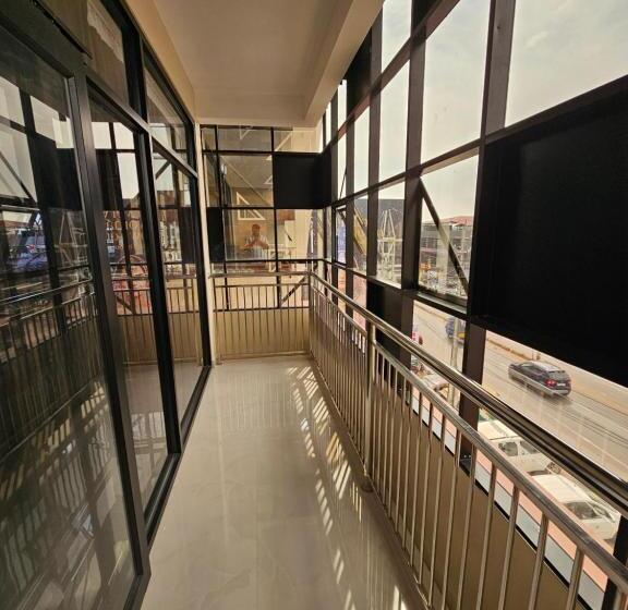 Отель Thaal Residency Cheruvathur Hala Groups