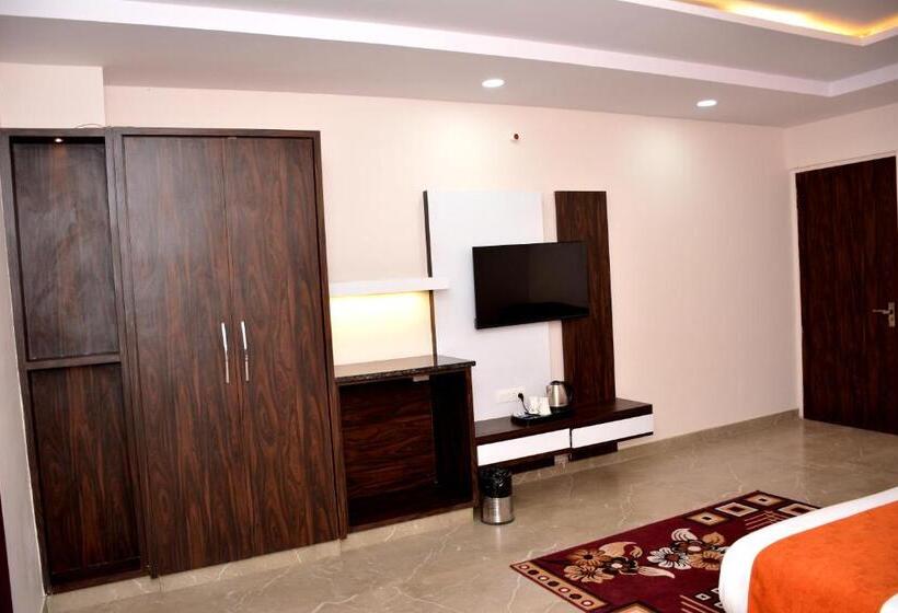 فندق Mehandipur Residency By Tathaastu