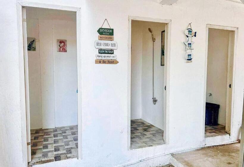 בית מלון כפרי The Lavana Villa Del Matabungkay By Reddoorz