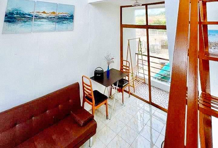 בית מלון כפרי The Lavana Villa Del Matabungkay By Reddoorz