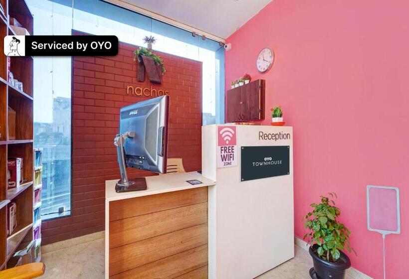 酒店 Townhouse Sundarapuram