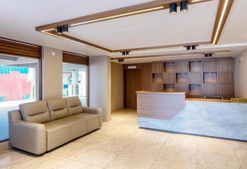 호텔 Treebo Sreepathi Prayag Apartments