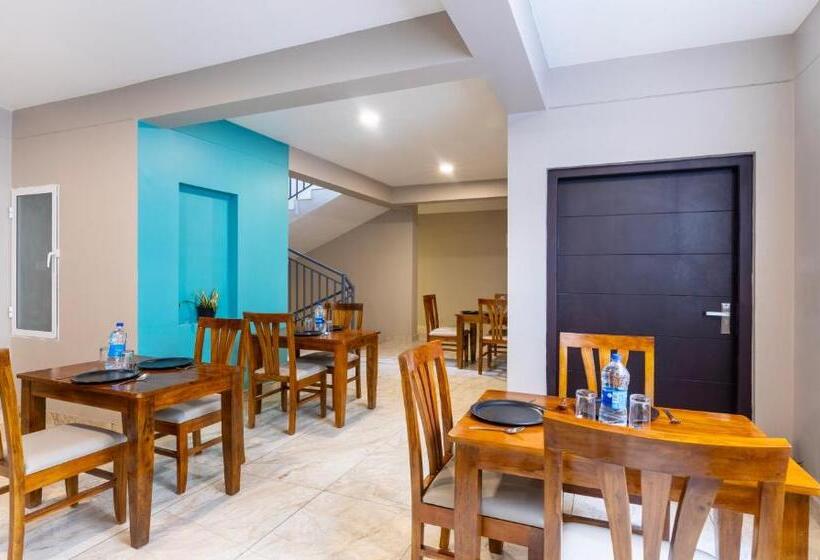 호텔 Treebo Sreepathi Prayag Apartments