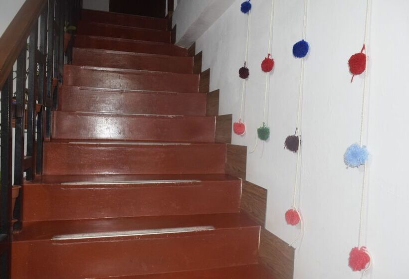 בית מלון כפרי Valle Dorado