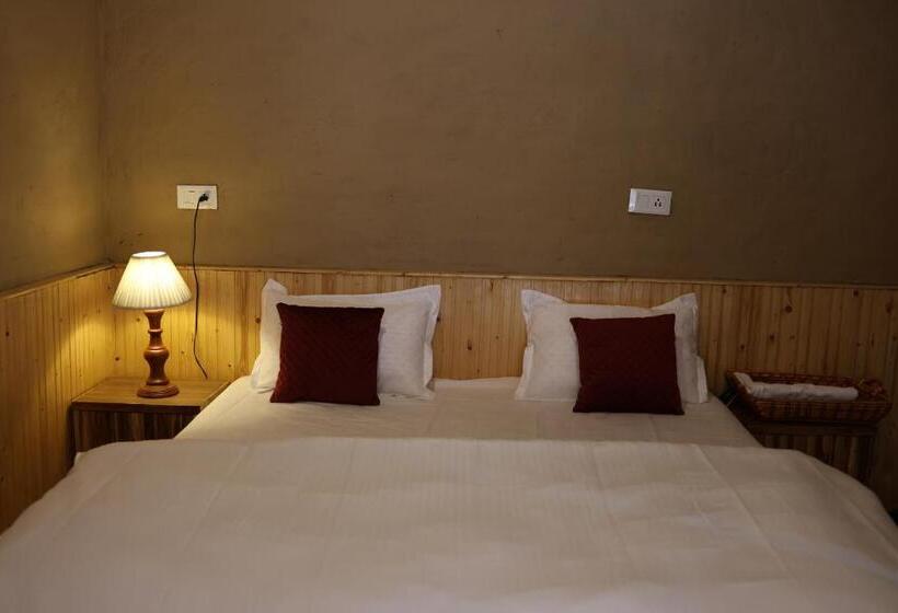 酒店 Tirthan Village Resort   Tirthan Valley