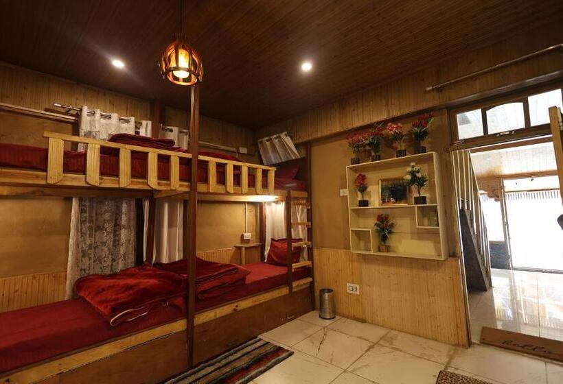 酒店 Tirthan Village Resort   Tirthan Valley