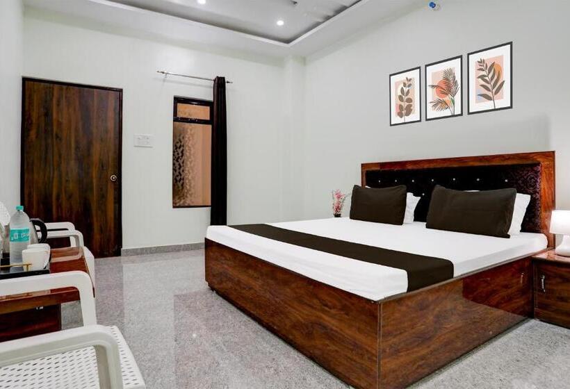 Oyo R.p Hotel And Guest House