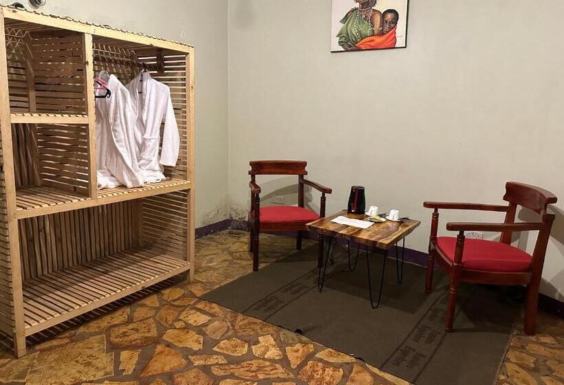 پانسیون Afro Smile Hotel & Guest House