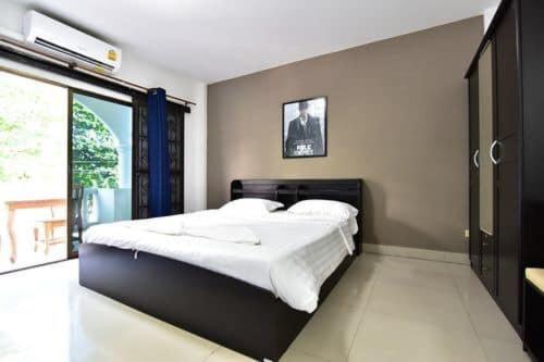 פנסיון Escobar Guest House Jomtien