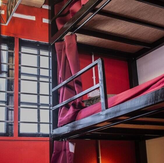 Пансион House Of Lion Hostel And Guesthouse