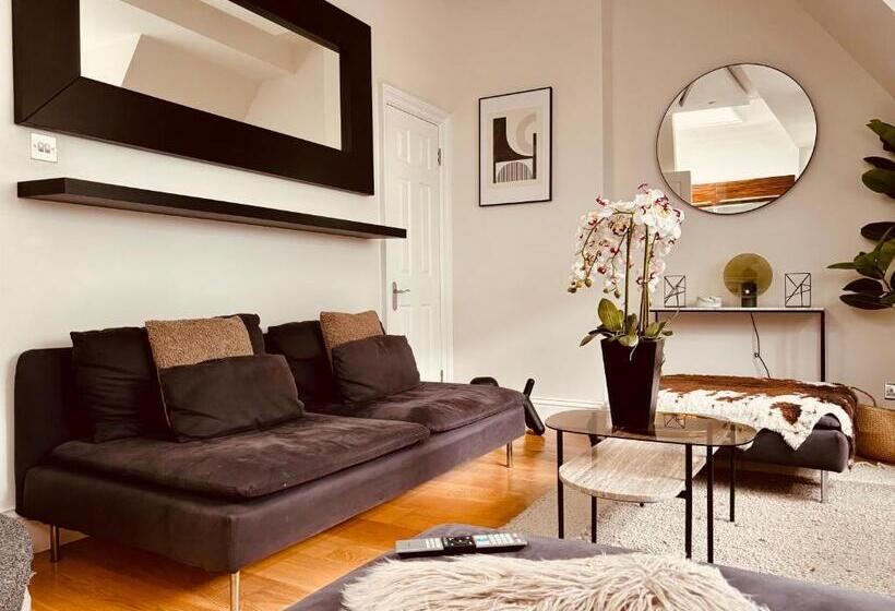 Пансион Robert House