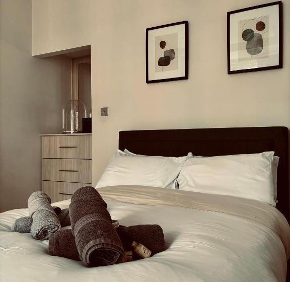 Пансион Robert House