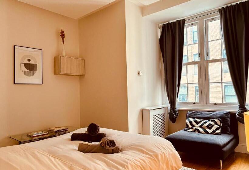 Пансион Robert House