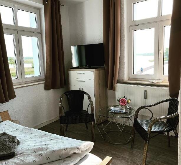 Pension Zum Goldenen Anker Direkt An Der Elbe