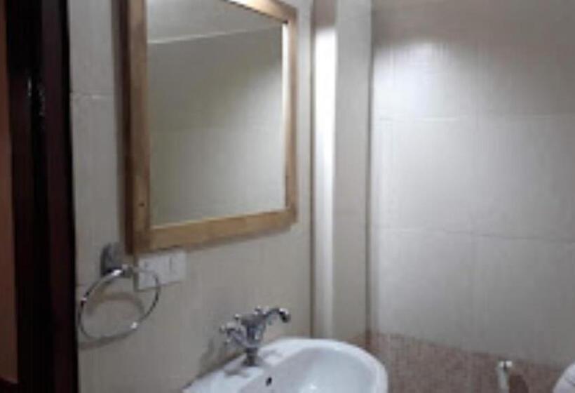 Porcupine Castle Resort Coorg, Pollibetta