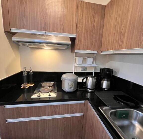 Seaview Near Picc Ccp Starcity Okada Airport Moa