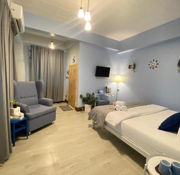 Triple J Hotel Trang