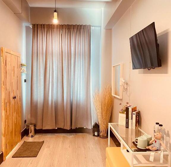 Triple J Hotel Trang