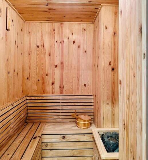 158 Urban Suites Georgetown New Condo City View