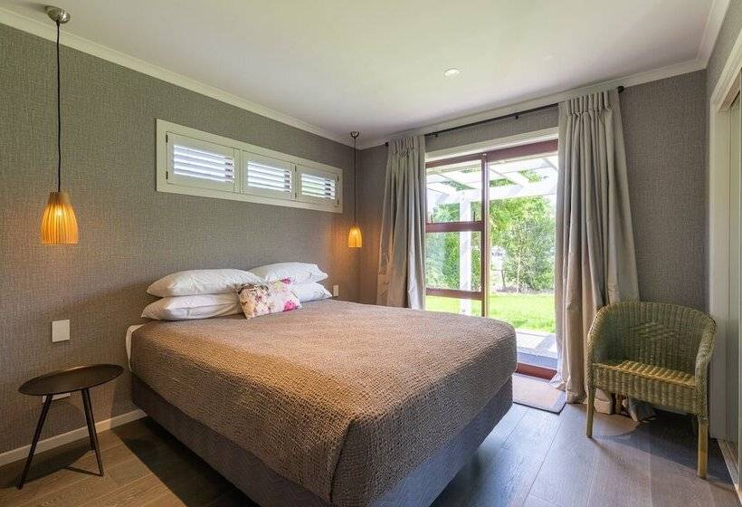 Accent House Boutique Bed & Breakfast