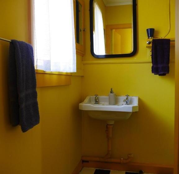 הוסטל Atlantis Backpackers