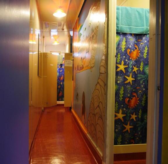 הוסטל Atlantis Backpackers