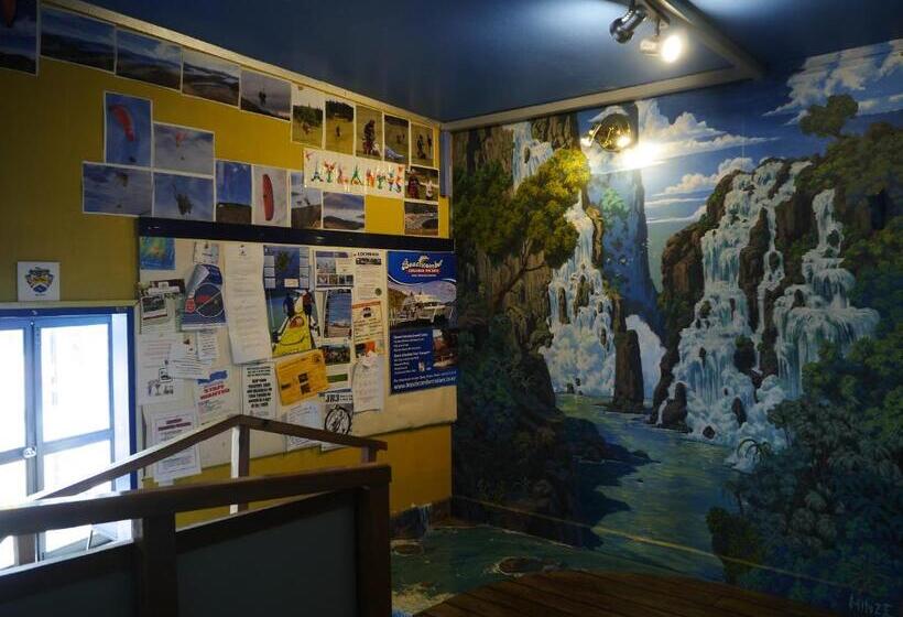 הוסטל Atlantis Backpackers