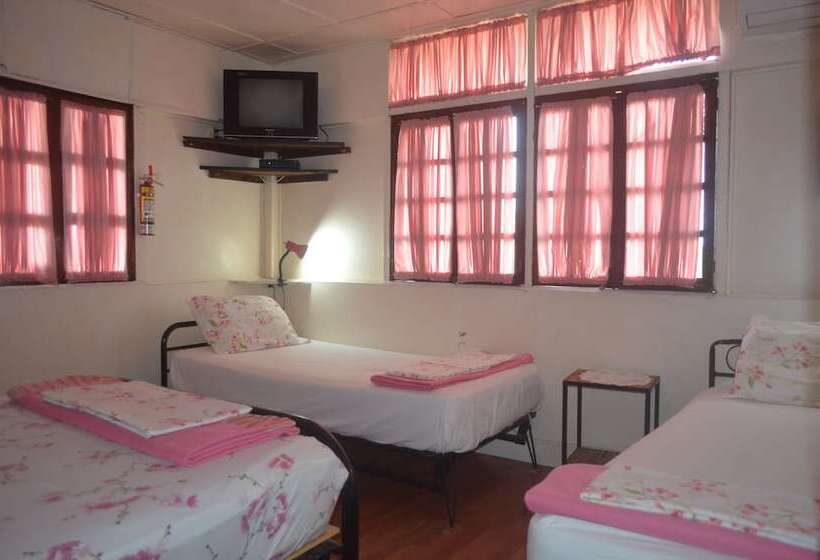 Общежитие Dim S Hostal