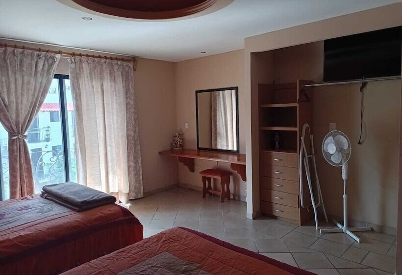 הוסטל El ángel Taxco